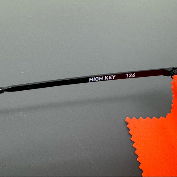 Quay Australia high key  gradient aviator sunglasses - Picture 10 of 13